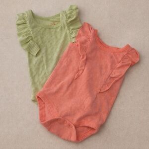 Cat & Jack Ruffled Onsie Bundle Bodysuits Baby Girl Yellow and Pink Size Newborn